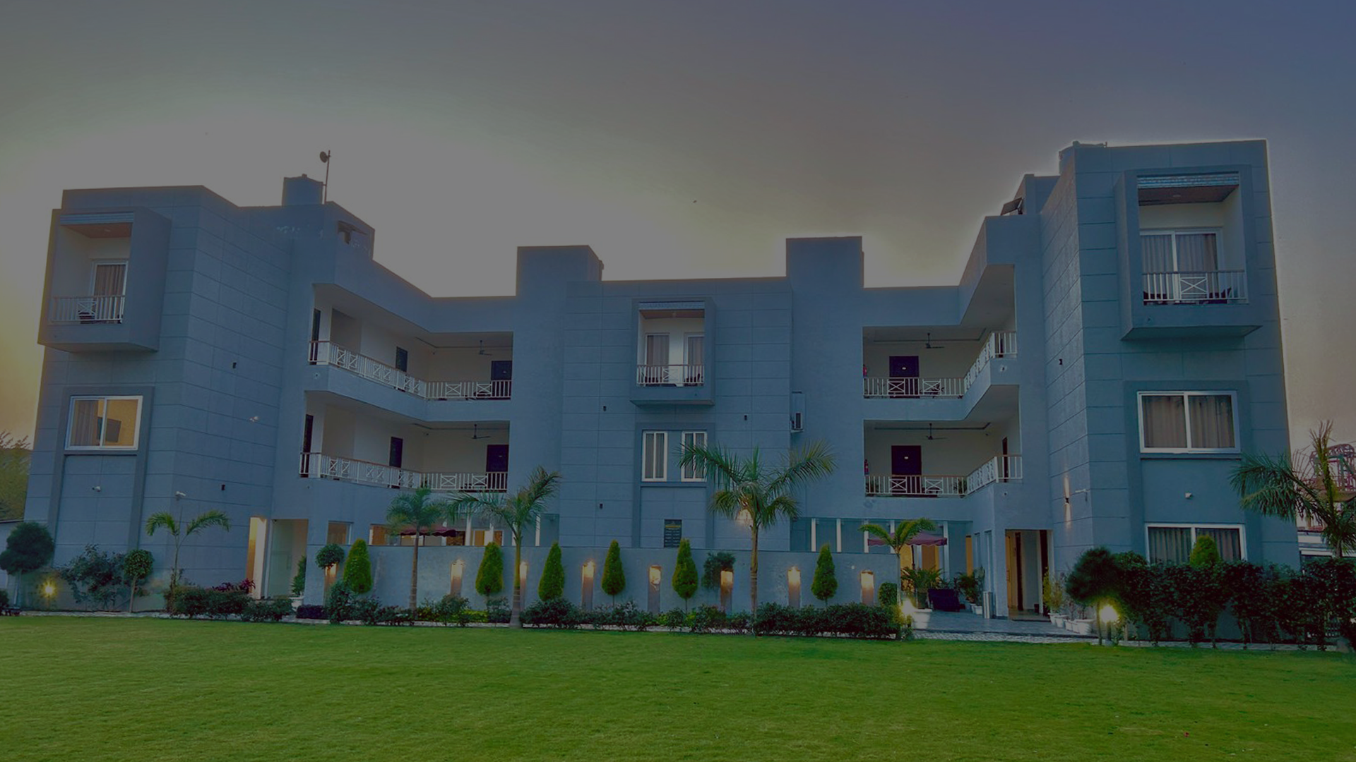Savanna Retreat - Hotel & Resort
